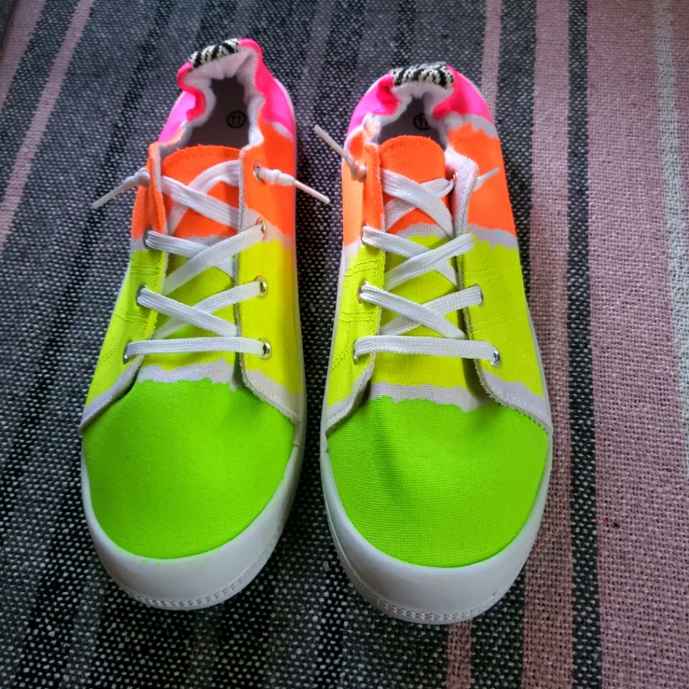 Tye dye shoes